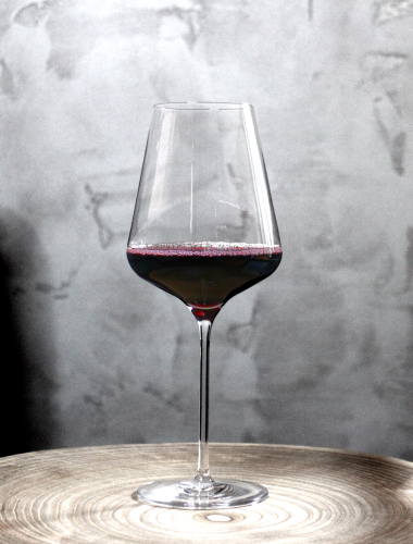 Glas Rotwein von Fritz Walter